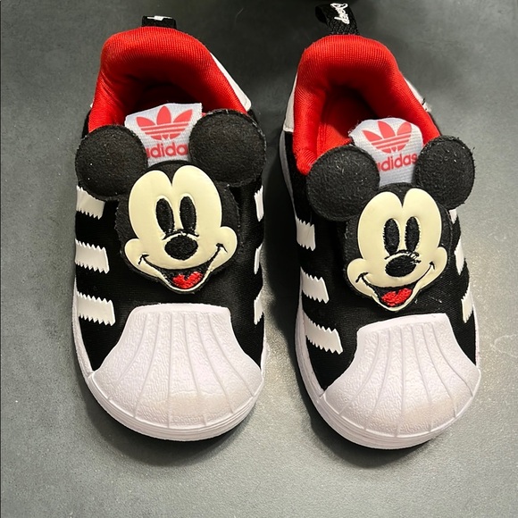 adidas gazelle silver green womens TD adidas Disney Mickey Adifom Superstar 360 main image 0